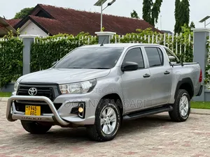 Toyota Hilux 2018 Gray