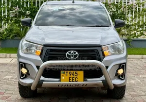Toyota Hilux 2018 Gray