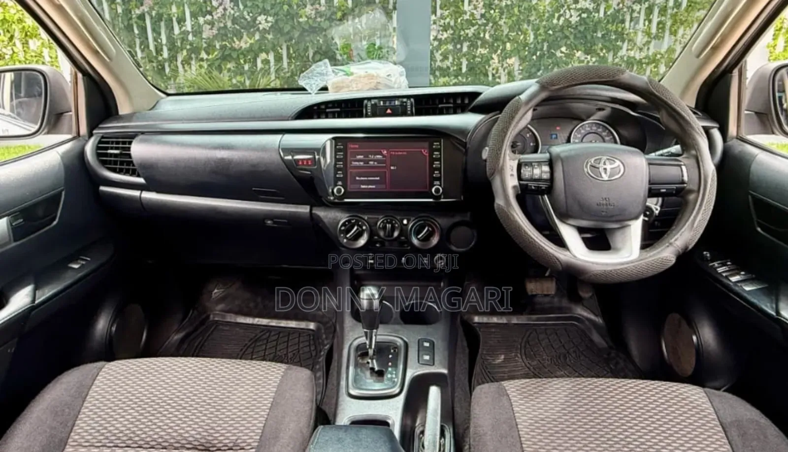 Toyota Hilux 2018 Gray
