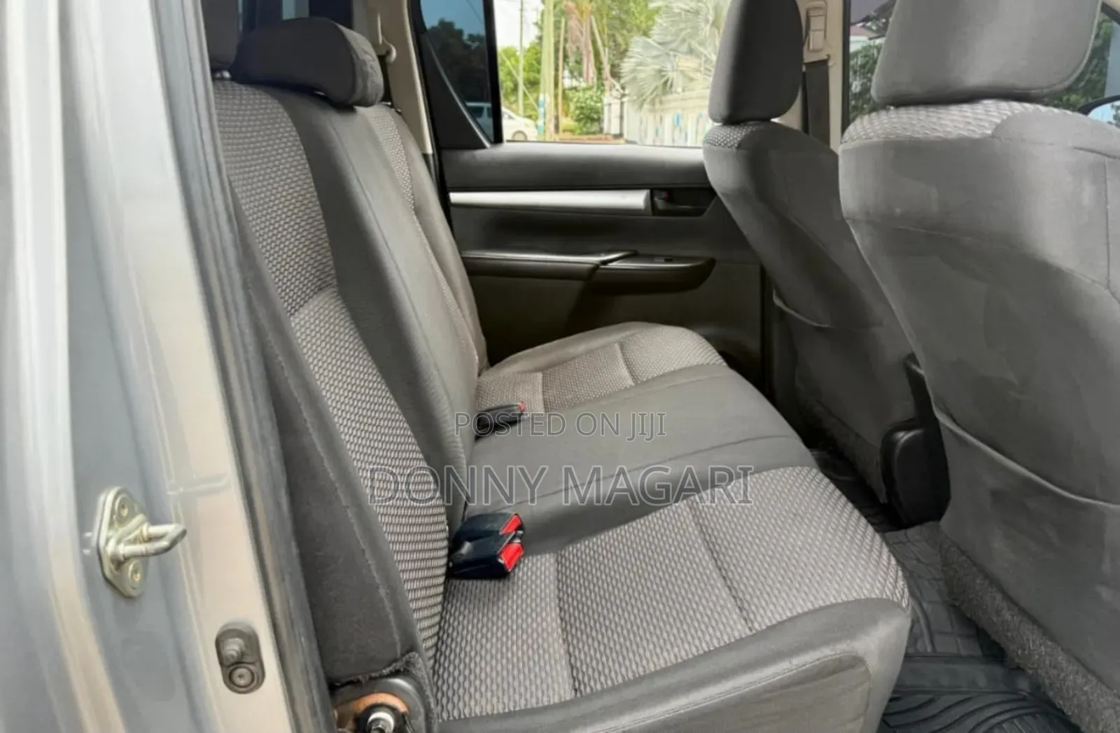 Toyota Hilux 2018 Gray