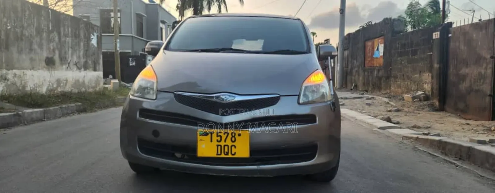 Toyota Ractis 1.5 AWD 2005 Gray
