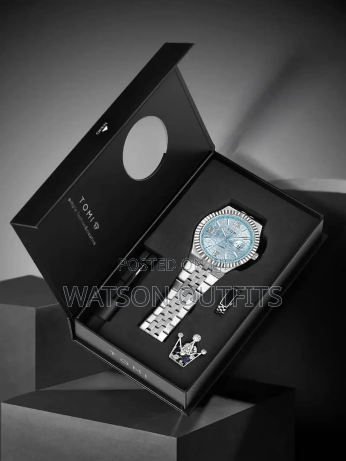 Men's New Watches Beautifully Looking on Hands