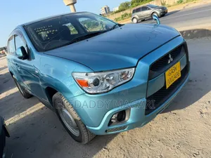 Mitsubishi RVR 2.0 2012