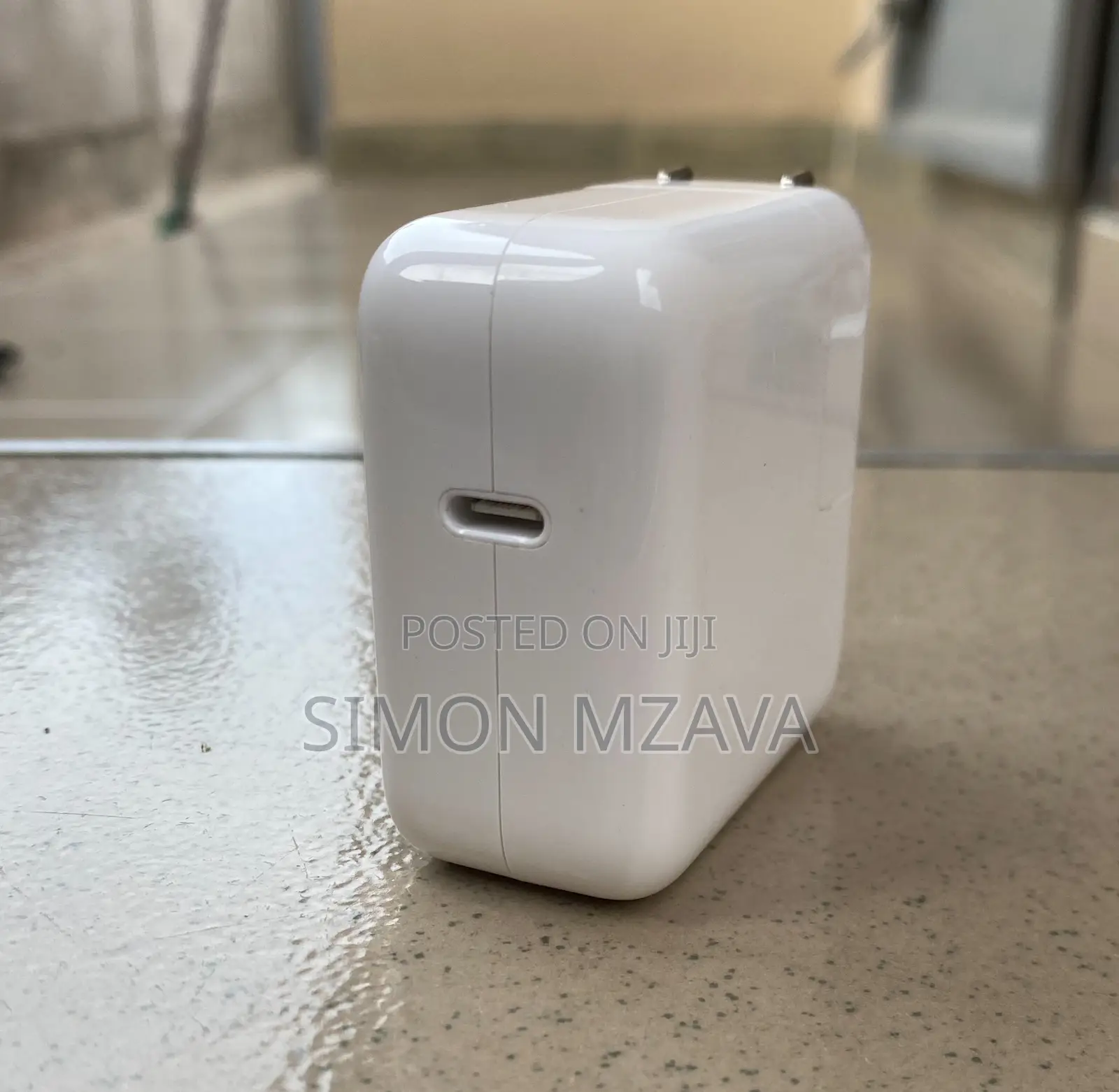 Original Apple 30w Usb-C Charger Used for Macbook Air – Battery-Safe