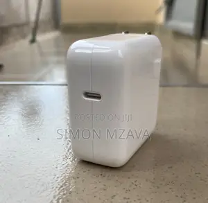 Original Apple 30w Usb-C Charger Used for Macbook Air – Battery-Safe