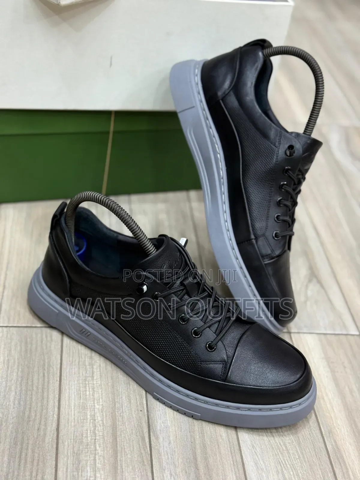 Men's Leather Shoes Excellently Made in Clarks Brand