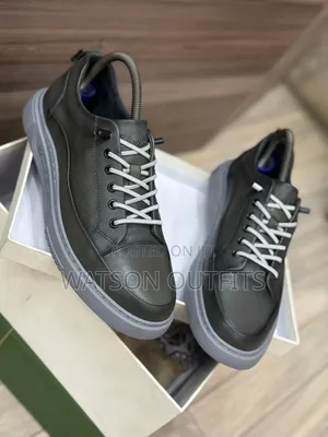 Men's Leather Shoes Excellently Made in Clarks Brand