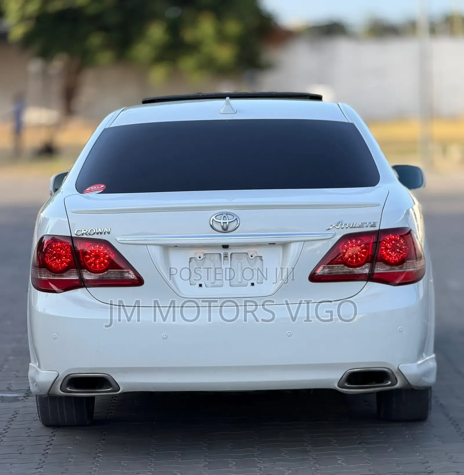 Toyota Crown 2009 White