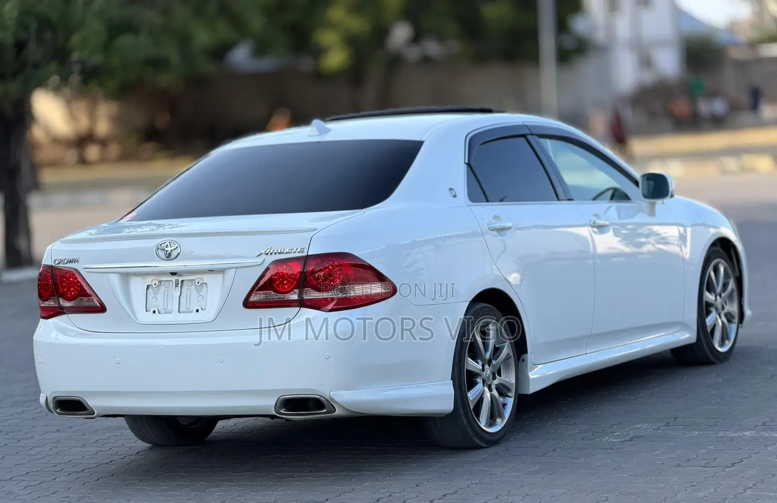 Toyota Crown 2009 White