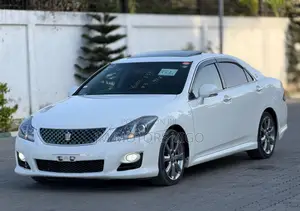 Toyota Crown 2009 White
