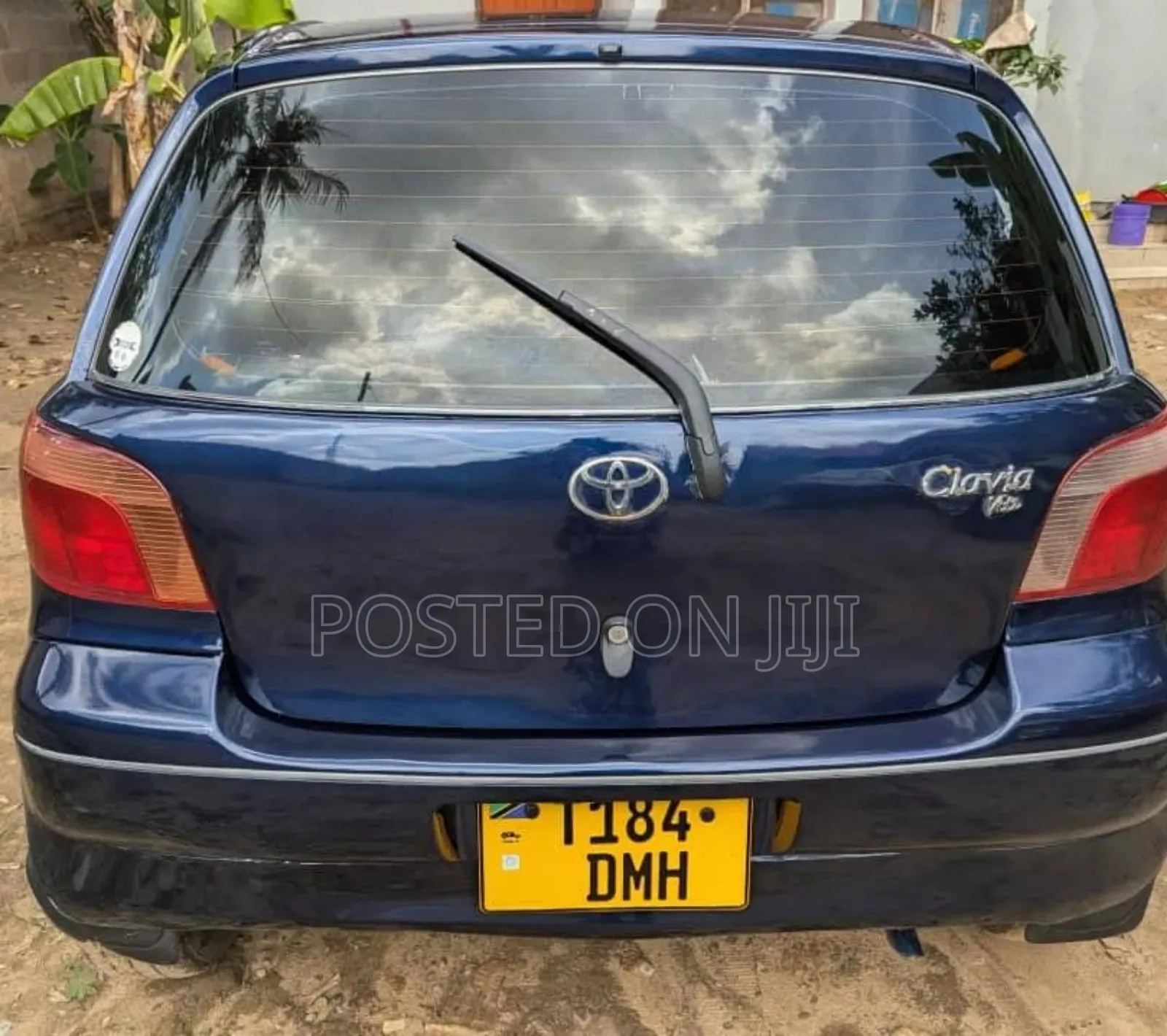 Toyota Vitz 2005 Blue