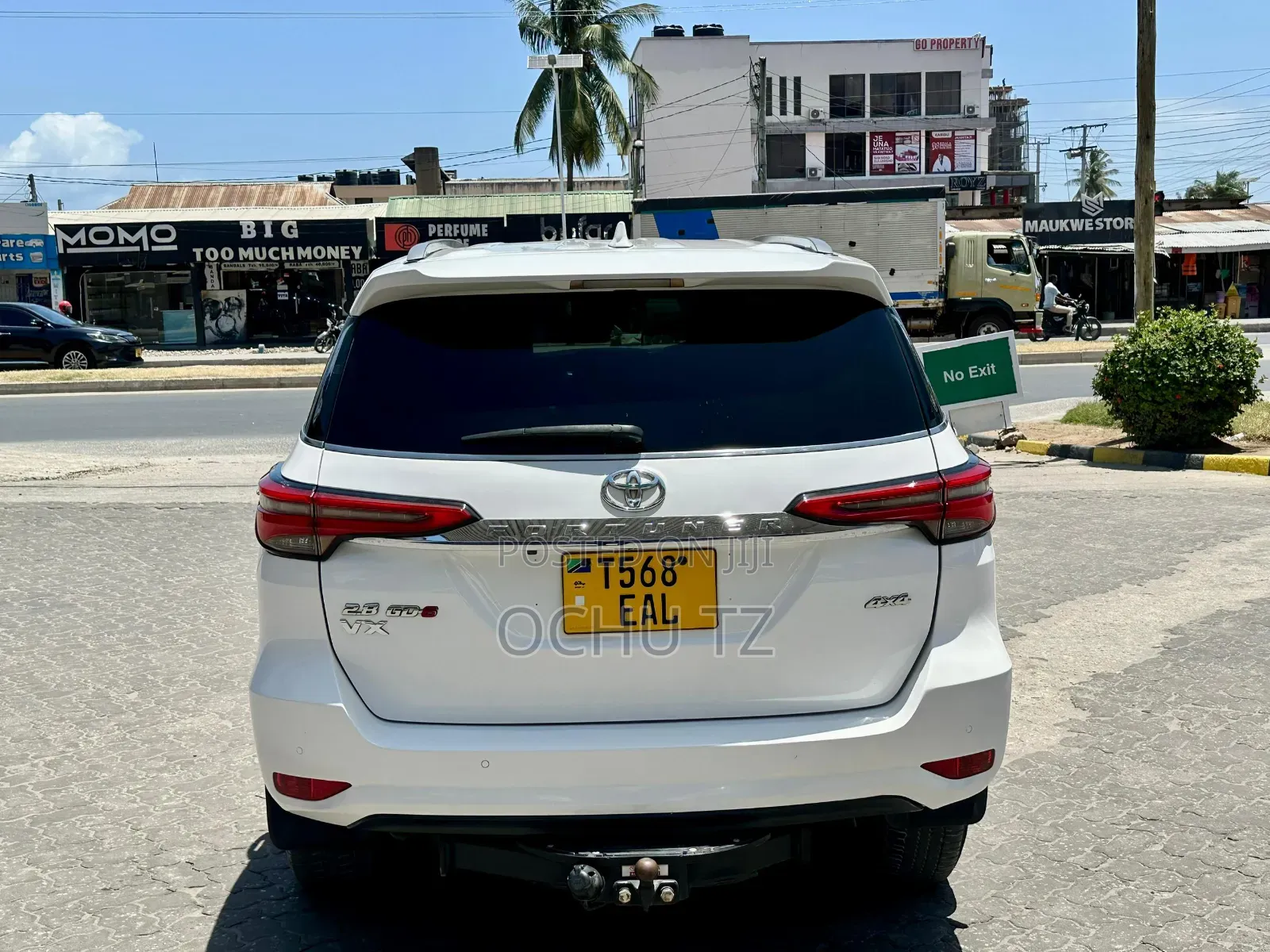 Toyota Fortuner 2021 White