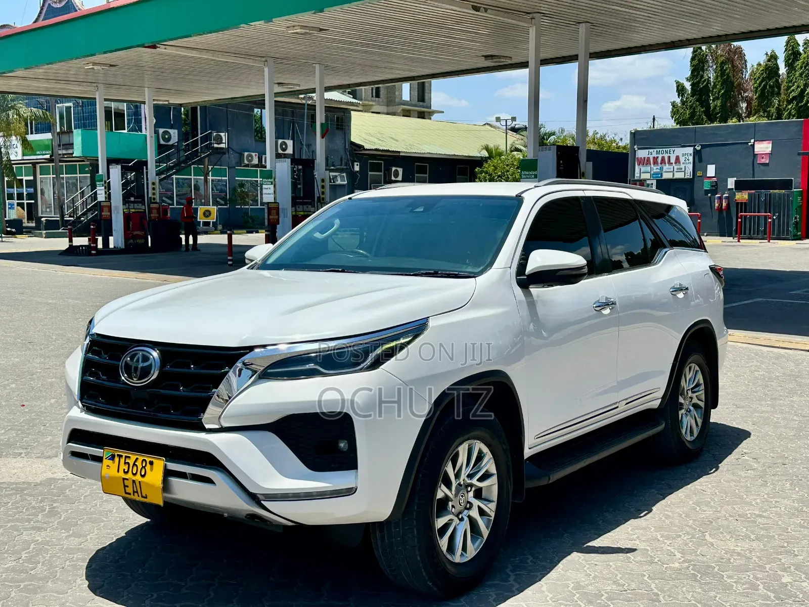 Toyota Fortuner 2021 White