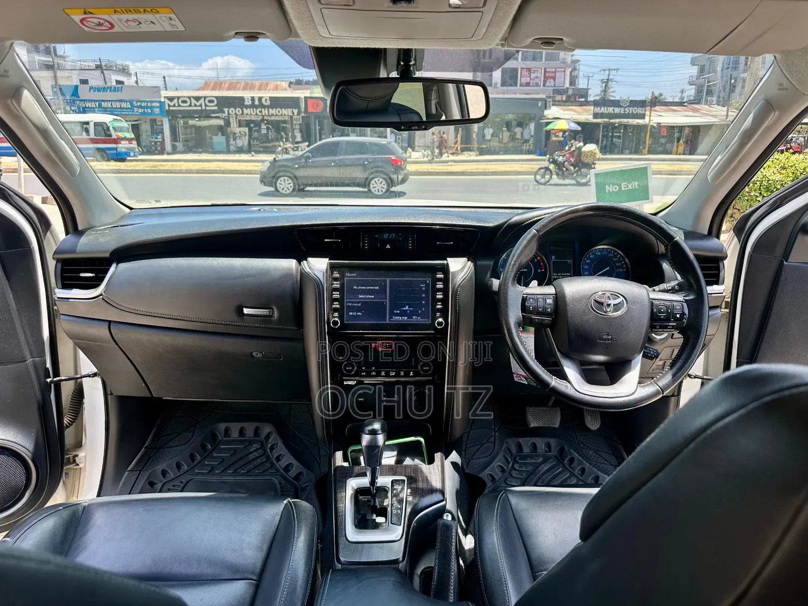 Toyota Fortuner 2021 White