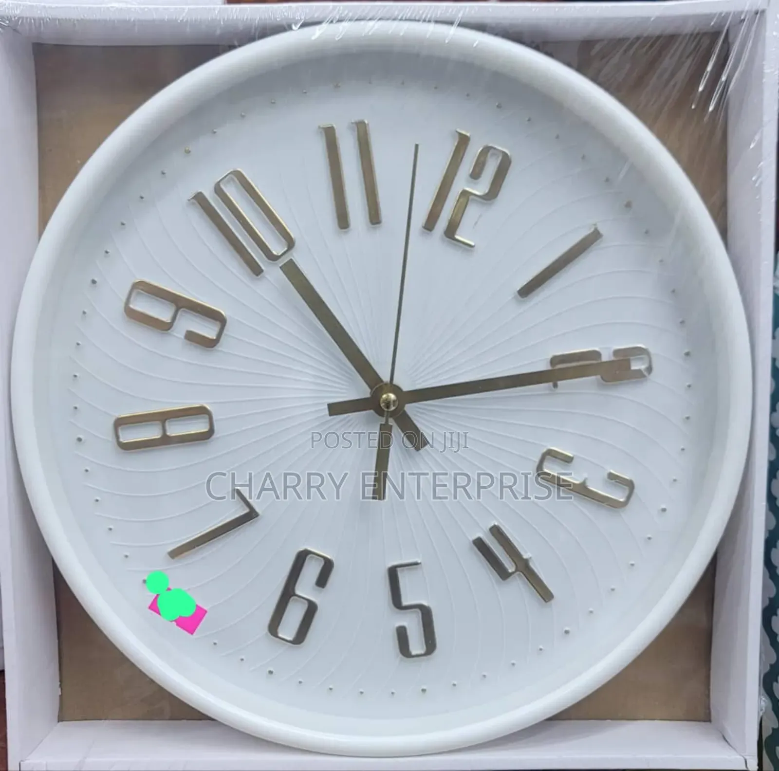 High Quality Wall Clock 
Saa Ya Ukutani