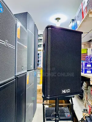 *Monitor Inch 12” {Brand Nexo}*
_