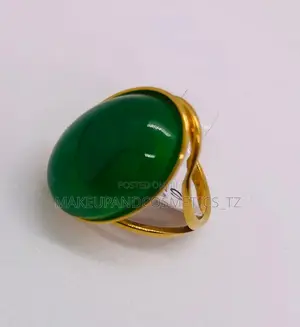 Gold-Tone Ring, Green a Gate Cabochon Stone