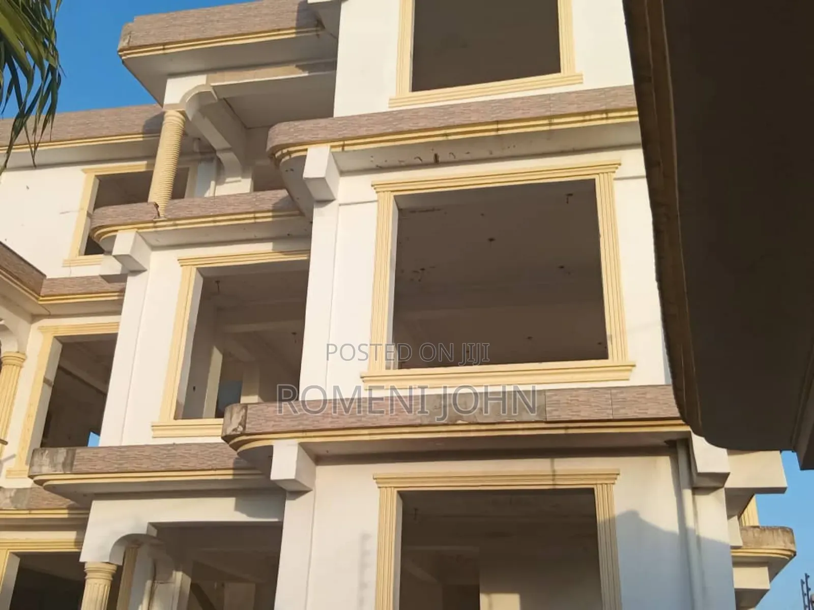4bdrm Block of Flats in Tanzania Daresalaam, Ilala for sale