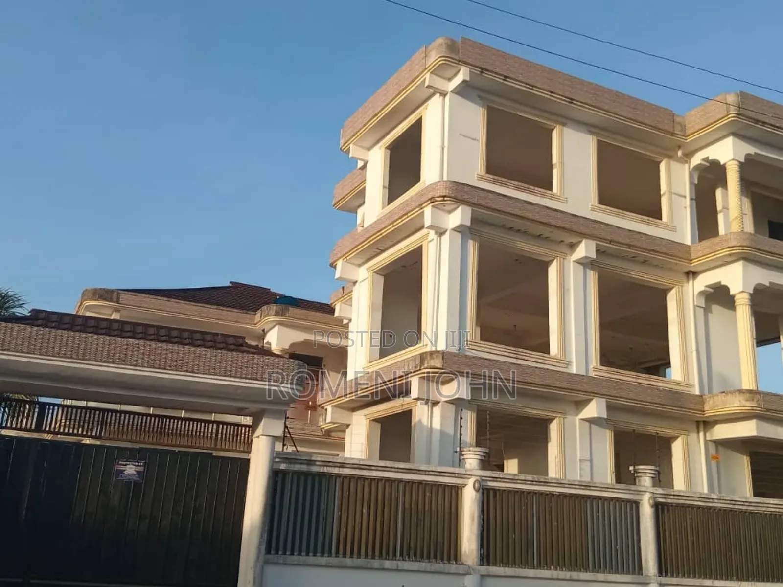 4bdrm Block of Flats in Tanzania Daresalaam, Ilala for sale