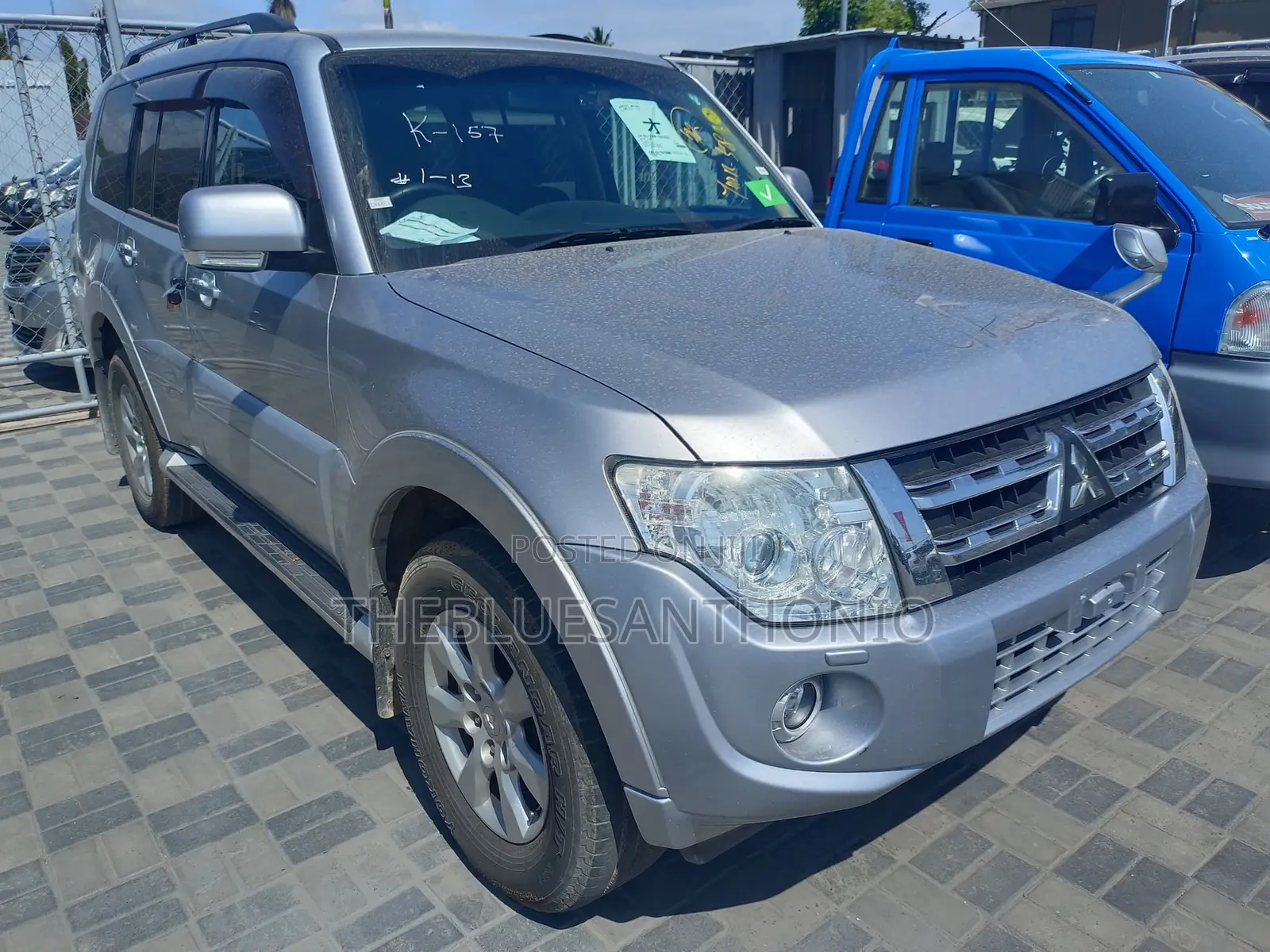 Mitsubishi Pajero 2014 Silver