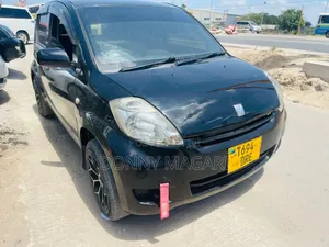 Toyota Passo 1.0 AWD 2005 Black