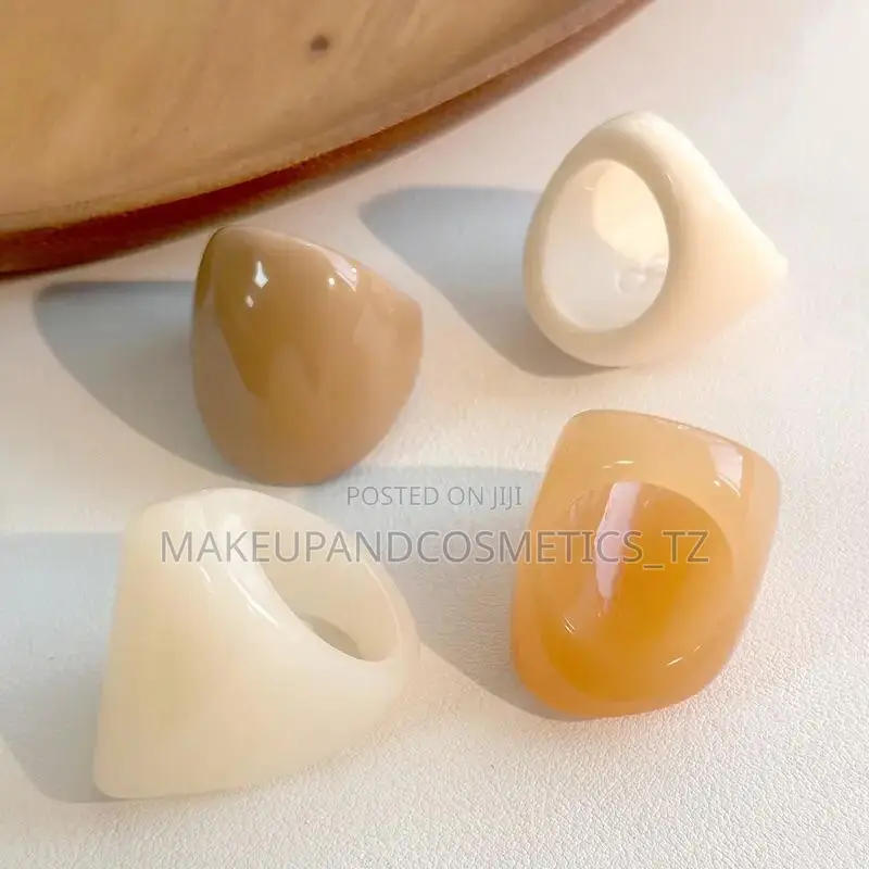 Square-Haped Acrylic or Resin Fashion Ring