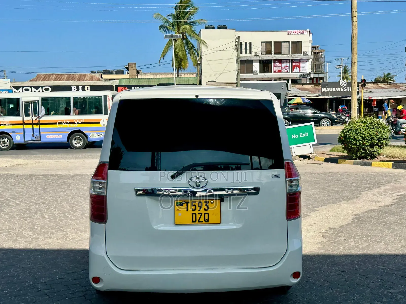 Toyota Noah 2008 White