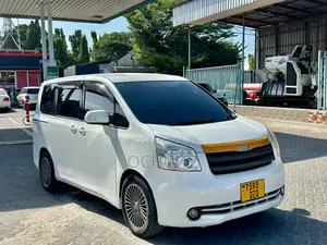 Toyota Noah 2008 White