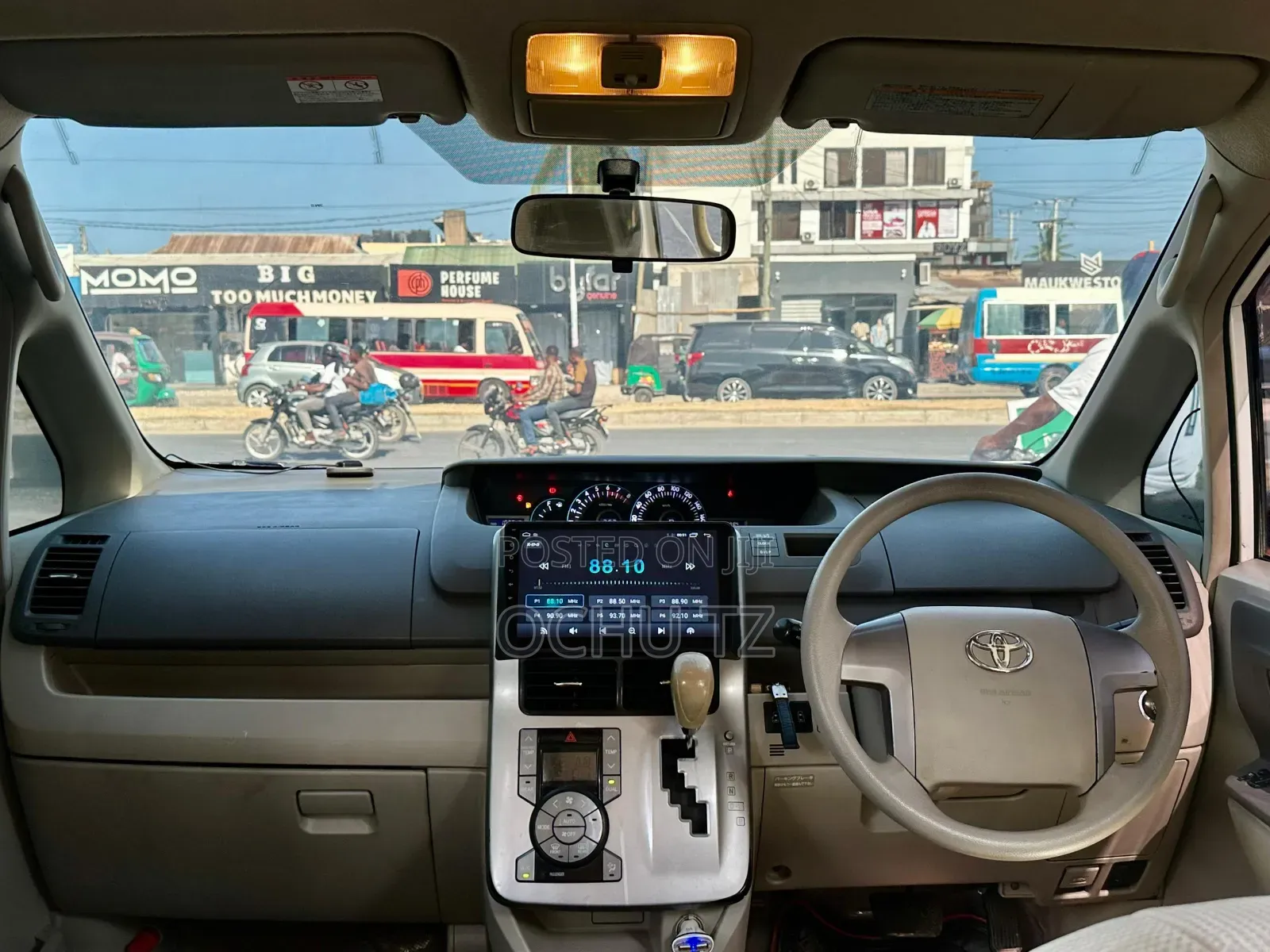 Toyota Noah 2008 White