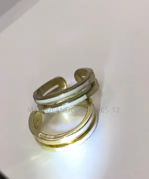 Set of Gold-Toned Open Rings
