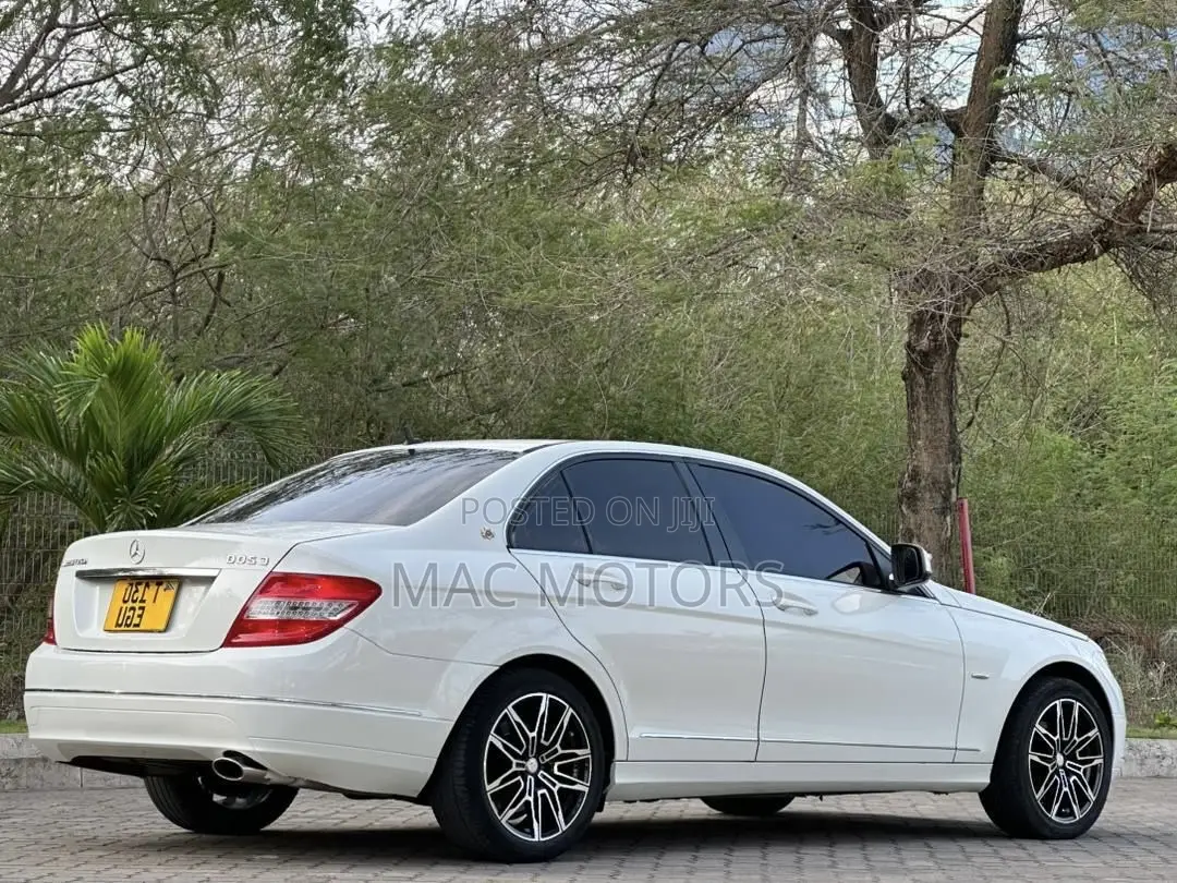 Mercedes-Benz C-Class 2008 White
