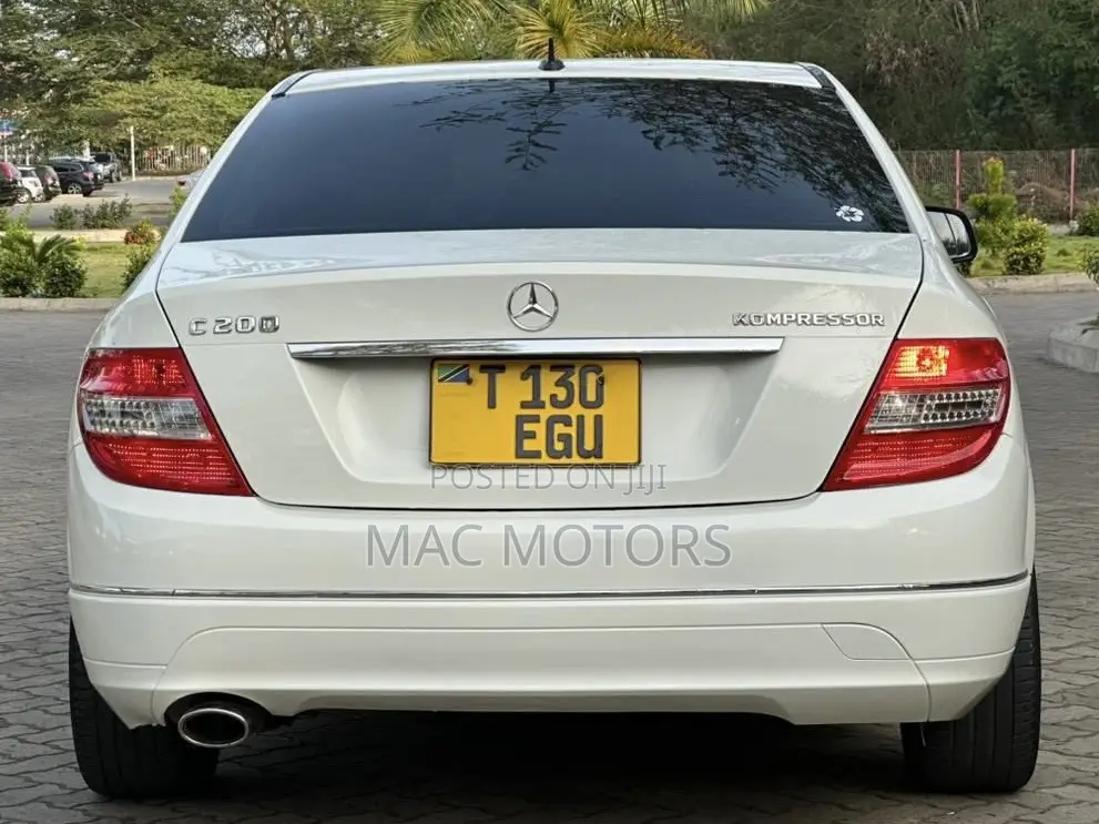 Mercedes-Benz C-Class 2008 White