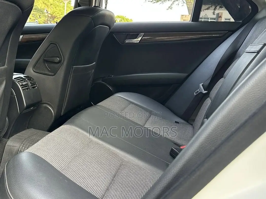 Mercedes-Benz C-Class 2008 White