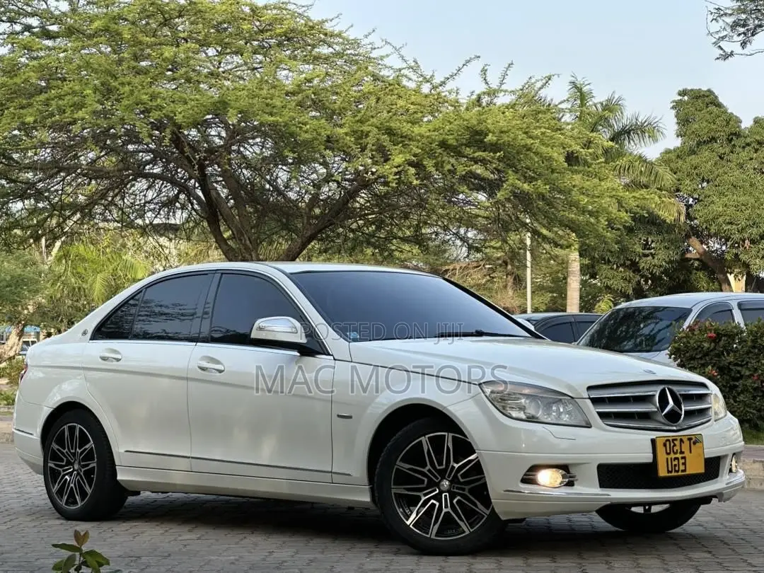 Mercedes-Benz C-Class 2008 White