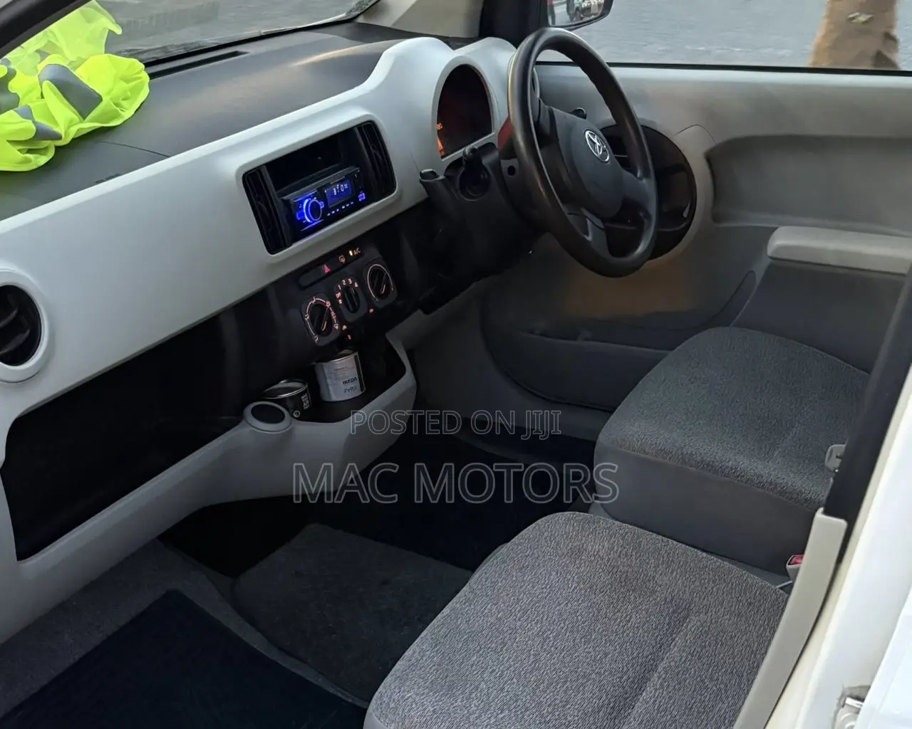Toyota Passo 2011 White