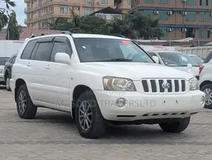Toyota Kluger 2001 White