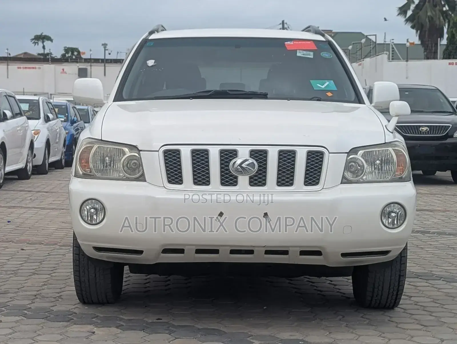 Toyota Kluger 2001 White