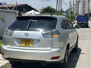 Toyota Harrier 2011 Silver