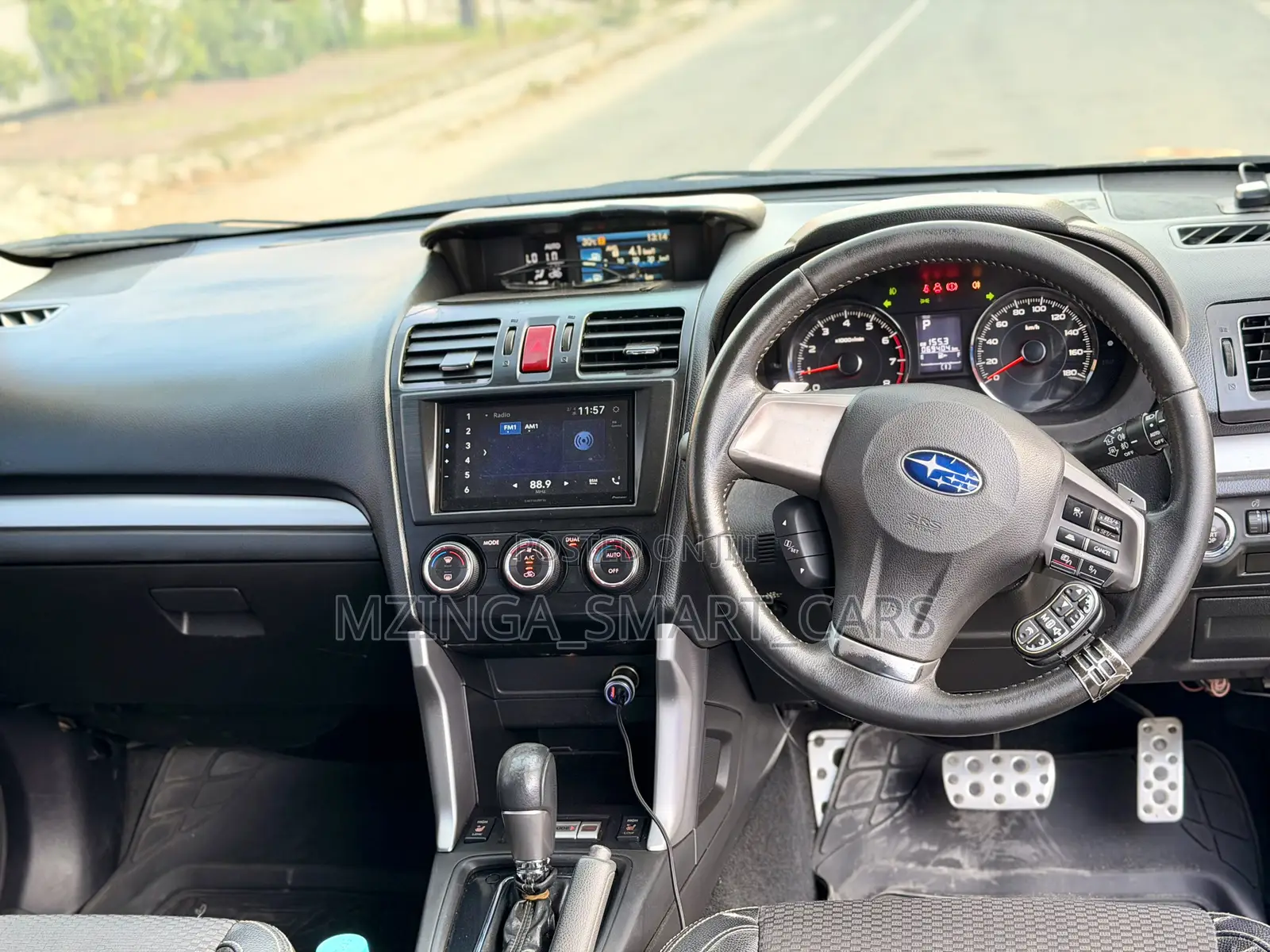 Subaru Forester 2.0XT Premium 4dr SUV AWD (2.0L 4cyl Turbo CVT) 2014