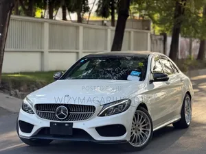 Mercedes-Benz C200 2014 Off white
