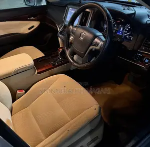 Toyota Crown 2014 Silver