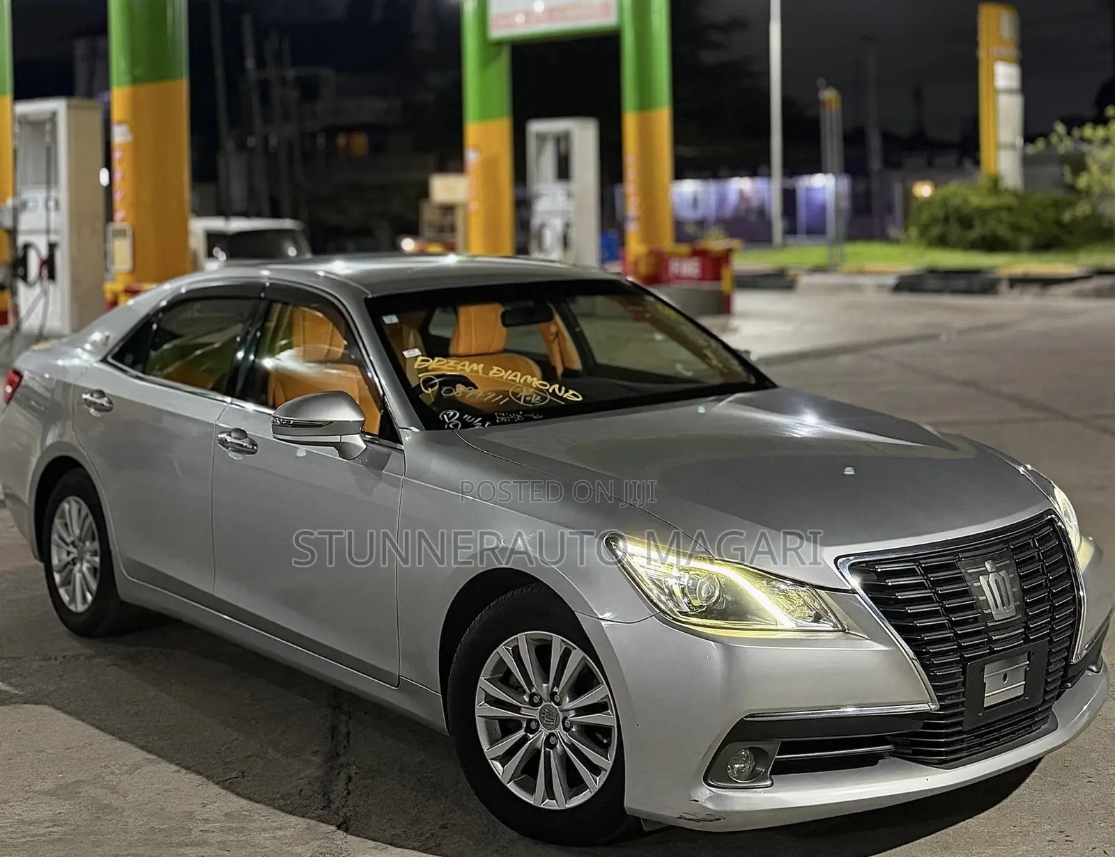 Toyota Crown 2014 Silver