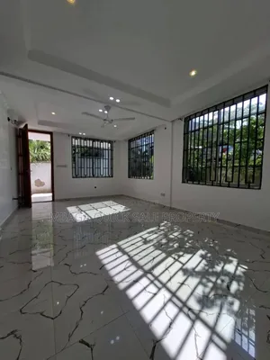 3bdrm Apartment in Goba Makongo Rd for rent