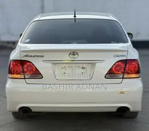Toyota Crown 2005 Off white