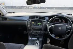 Toyota Crown 2005 Off white