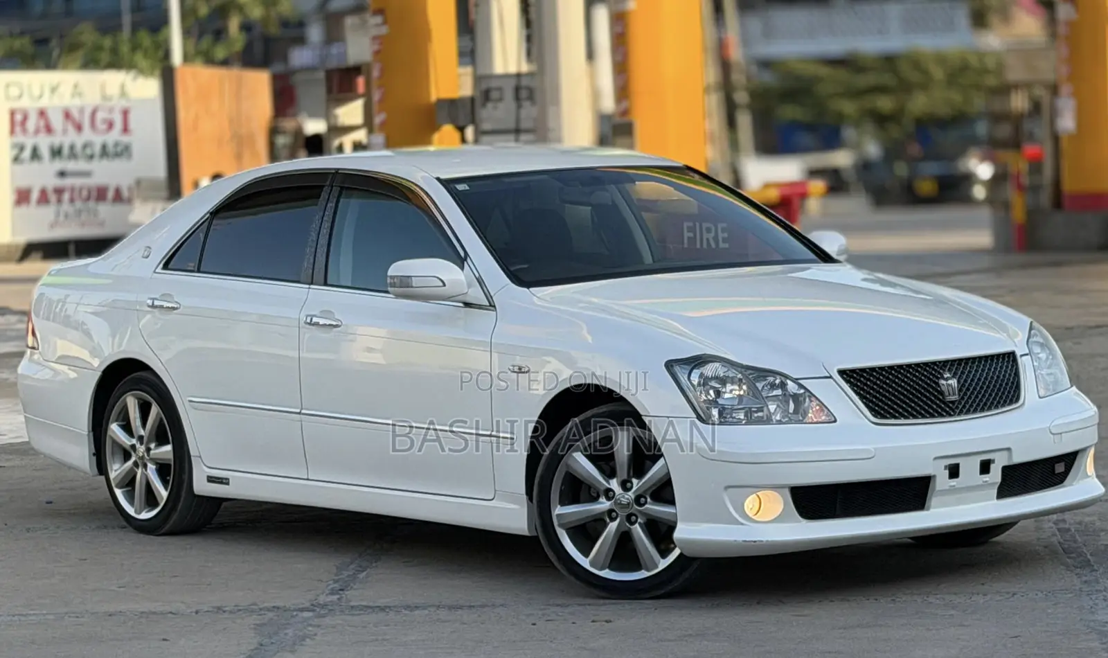 Toyota Crown 2005 Off white