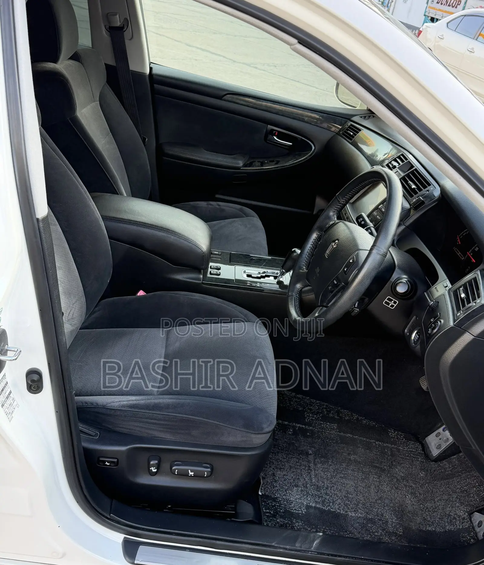 Toyota Crown 2005 Off white