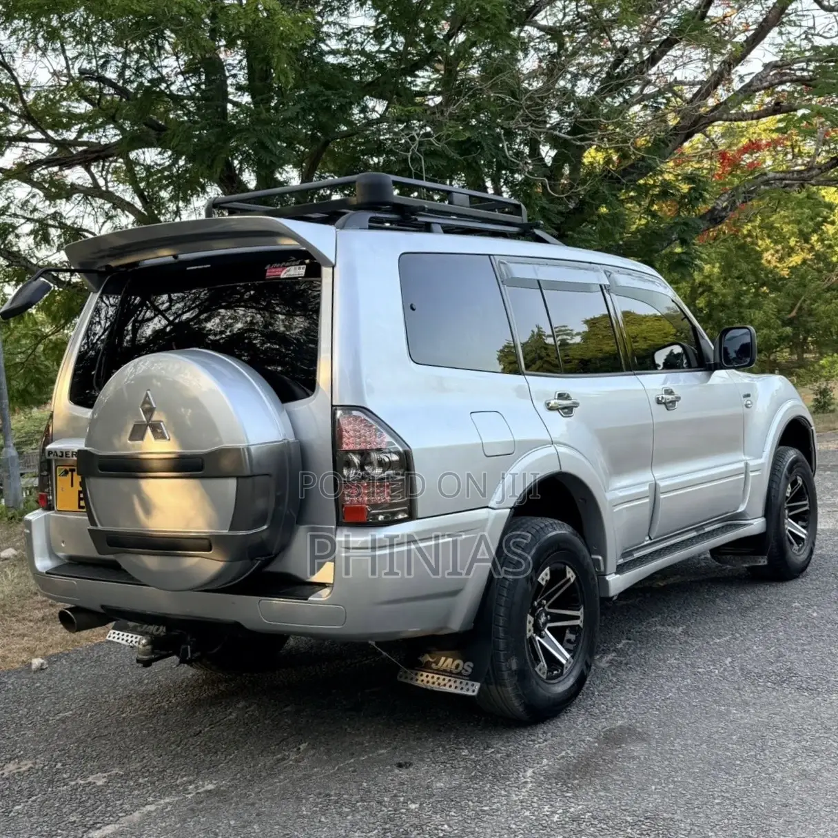 Mitsubishi Pajero 2004 Silver