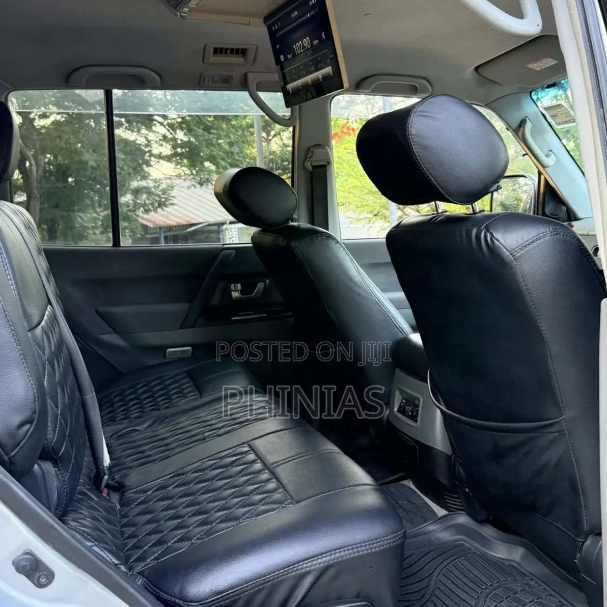 Mitsubishi Pajero 2004 Silver