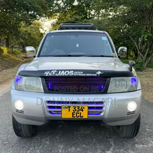 Mitsubishi Pajero 2004 Silver